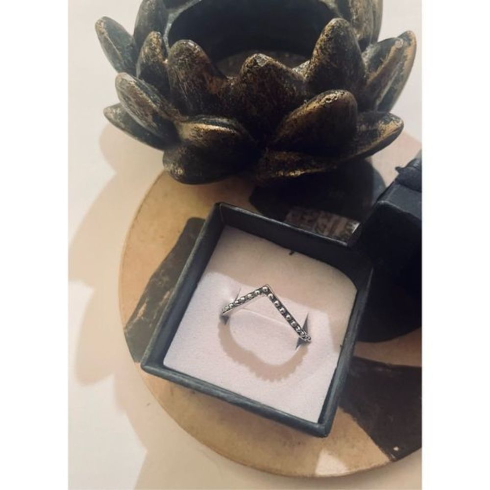 SILVER SPARKLE BOHO TWIST RING